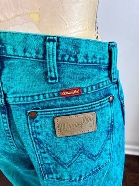 VTG 1980s Wrangler Teal Acid Wash High-Waist Jeans